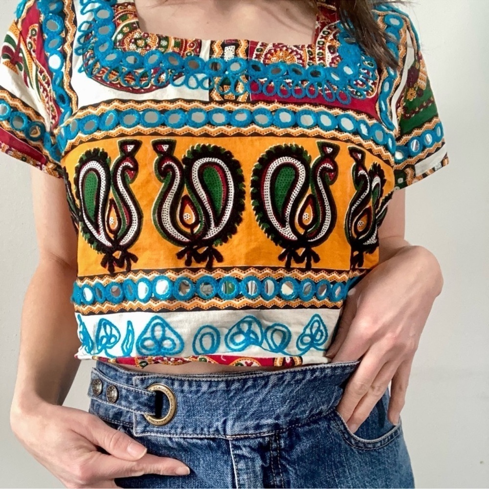 Blue and Yellow Short Sleeve Crop Blouse with Tie Front - Picture 3 of 13